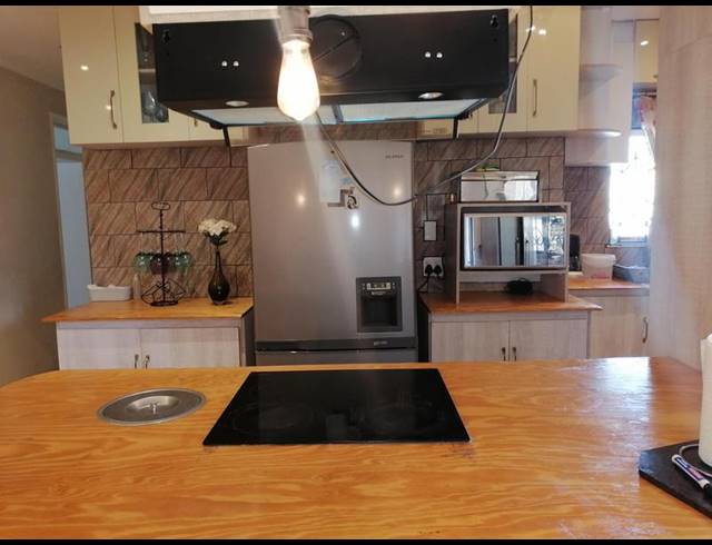 5 BEDROOM HOUSE FOR SALE IN ARBORETUM